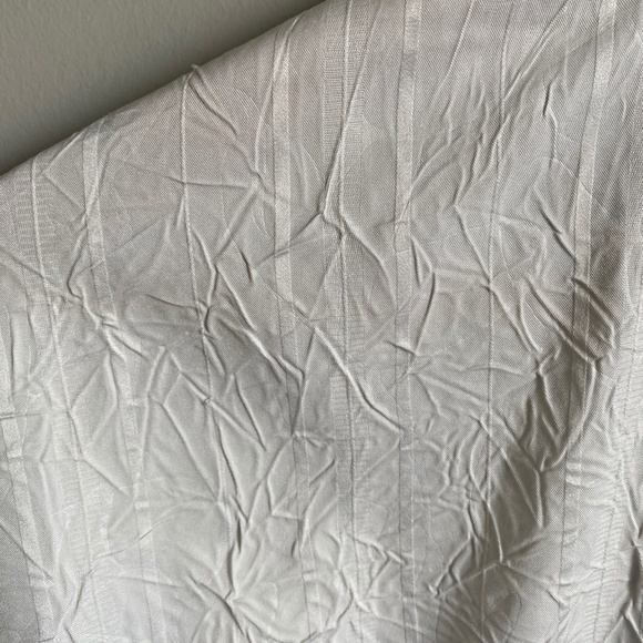 Claire France Women's White Textured 1/2 Sleeve Button Up Blouse Size 16 - Picture 7 of 13